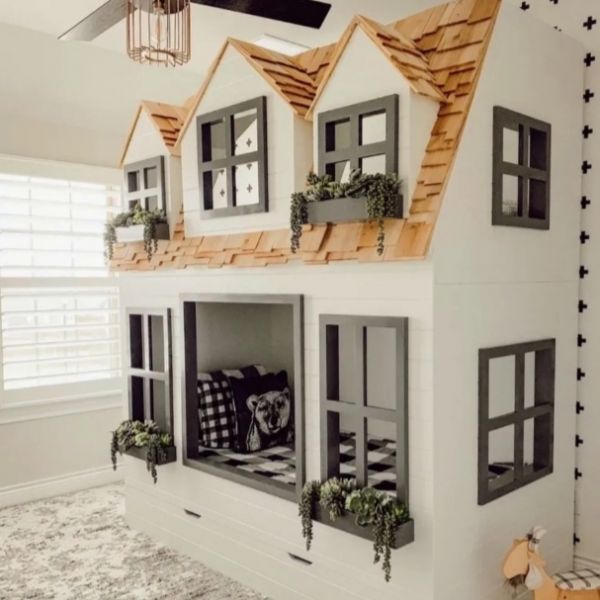 Ferde tetős , fazsindelyes bunkerágy